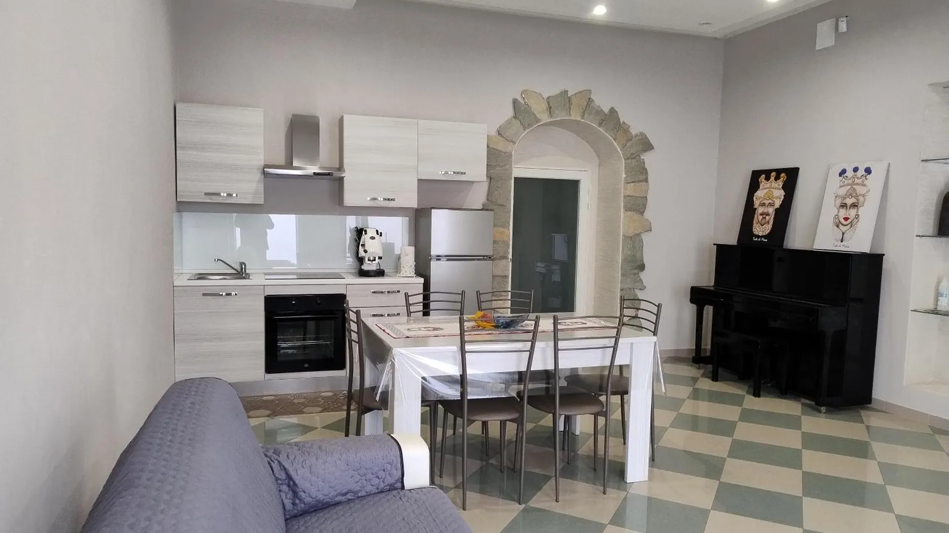Apartment Square House Casa Vacanze Solarino